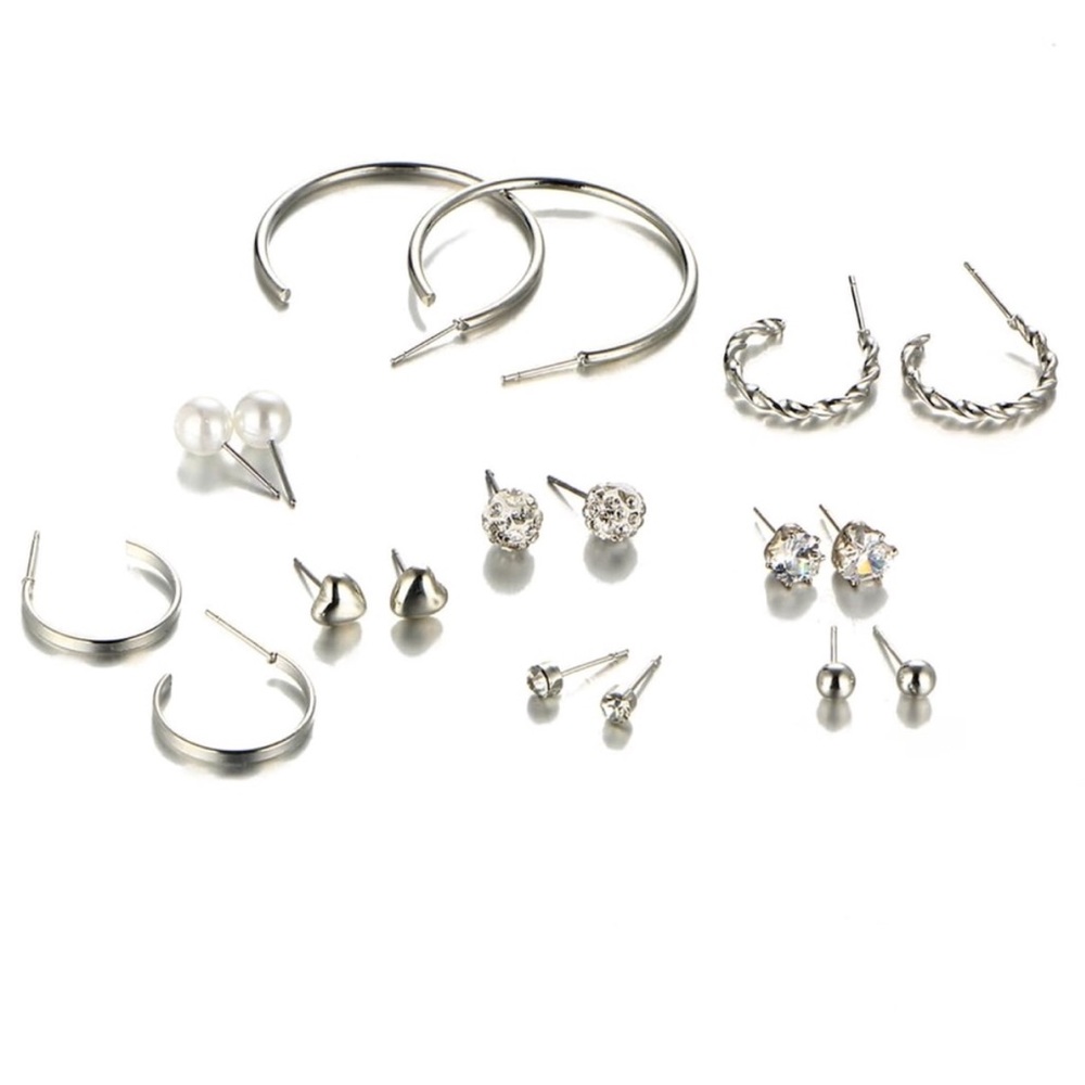 4/$25 ✨ Hearts and Hoops Earrings Set of 9